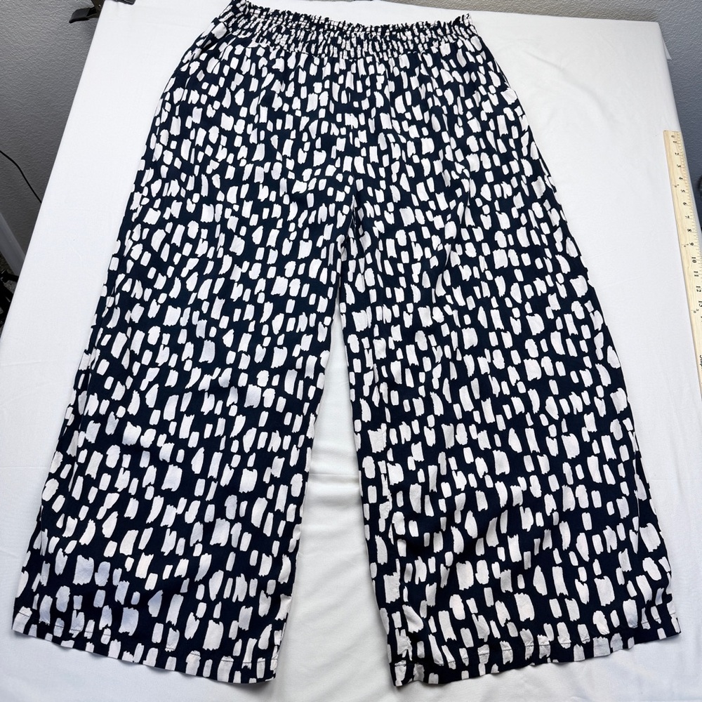 Chic Soul Navy and White Wide Legged Pants